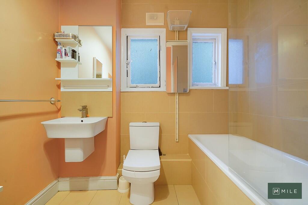 Flat B, 20 Lushin...