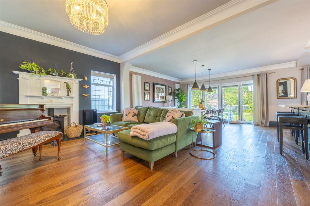 Open Plan Lounge