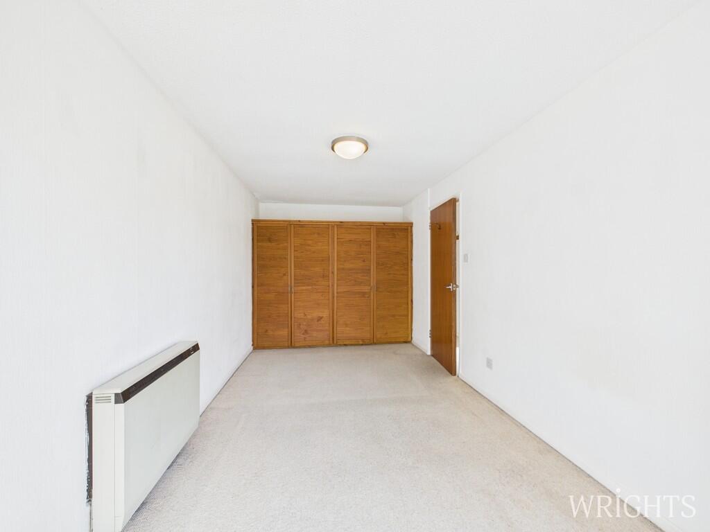 CAM02796G0-PR0505...