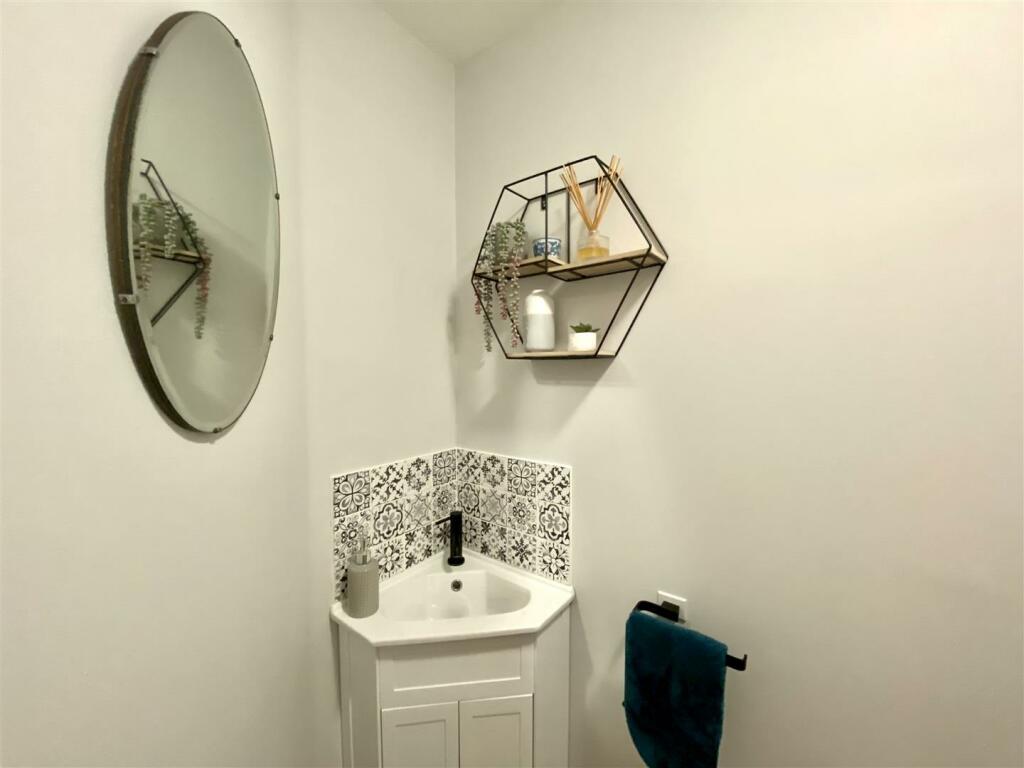 GROUND FLOOR WC