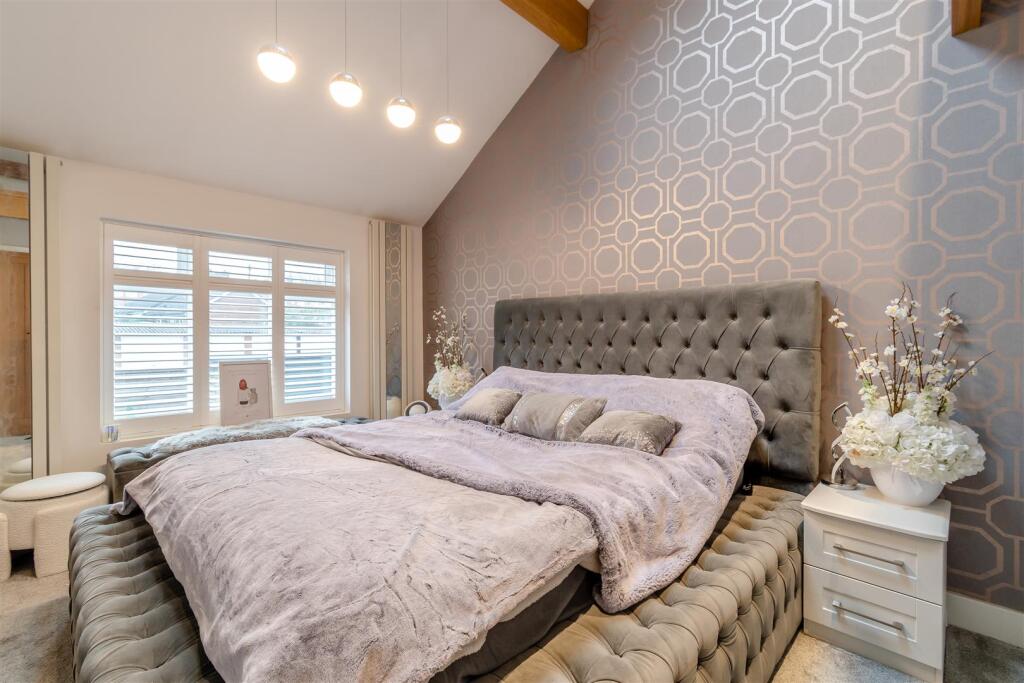 8635616-interior41.jpg