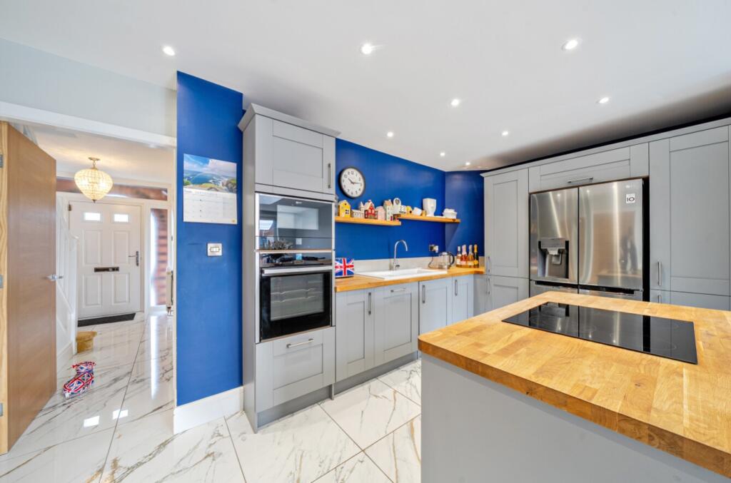 1357457-8-68d26bd1d7dc4