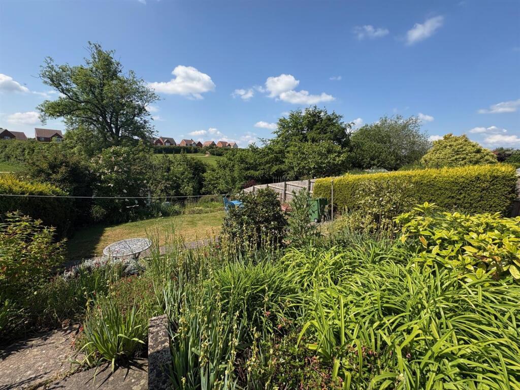 Garden 1.jpg