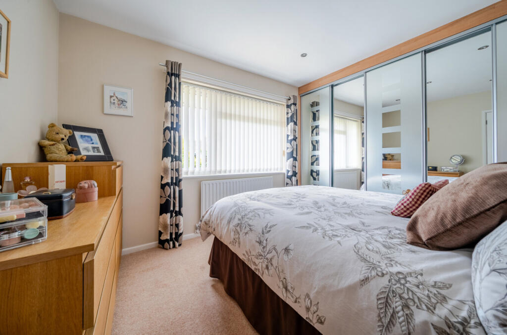 1299401-32-68383f...