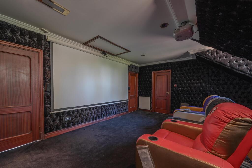 Court Manor (2 of 60).jpg