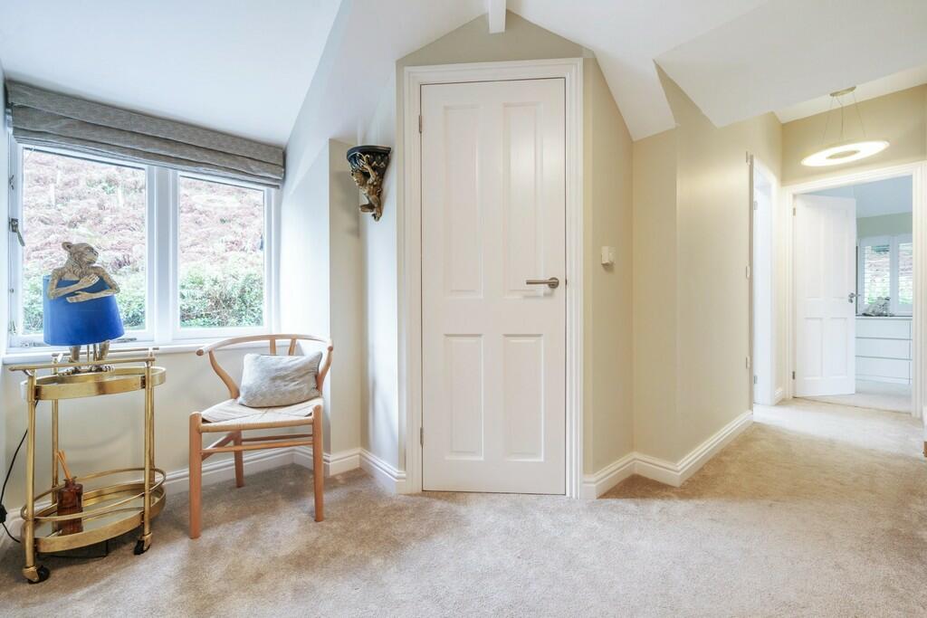 Spacious Landing
