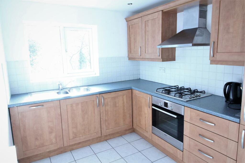 kitchen .JPG