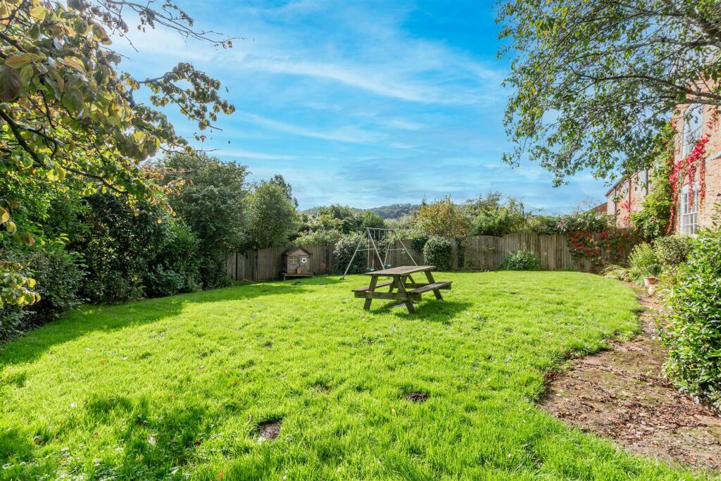 Garden-4.jpg