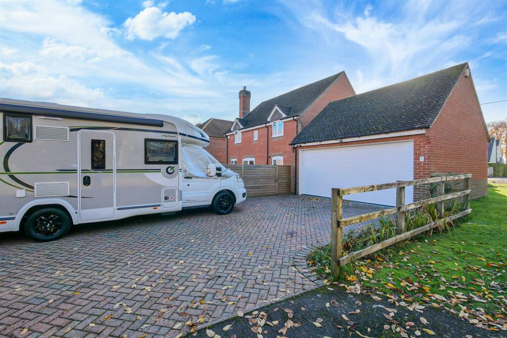 GARAGE &amp; OFF-STREET PARKING