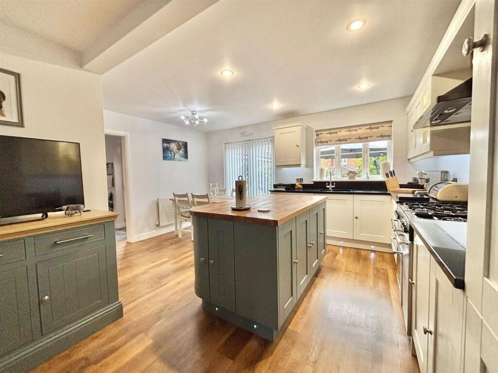Kitchen Diner