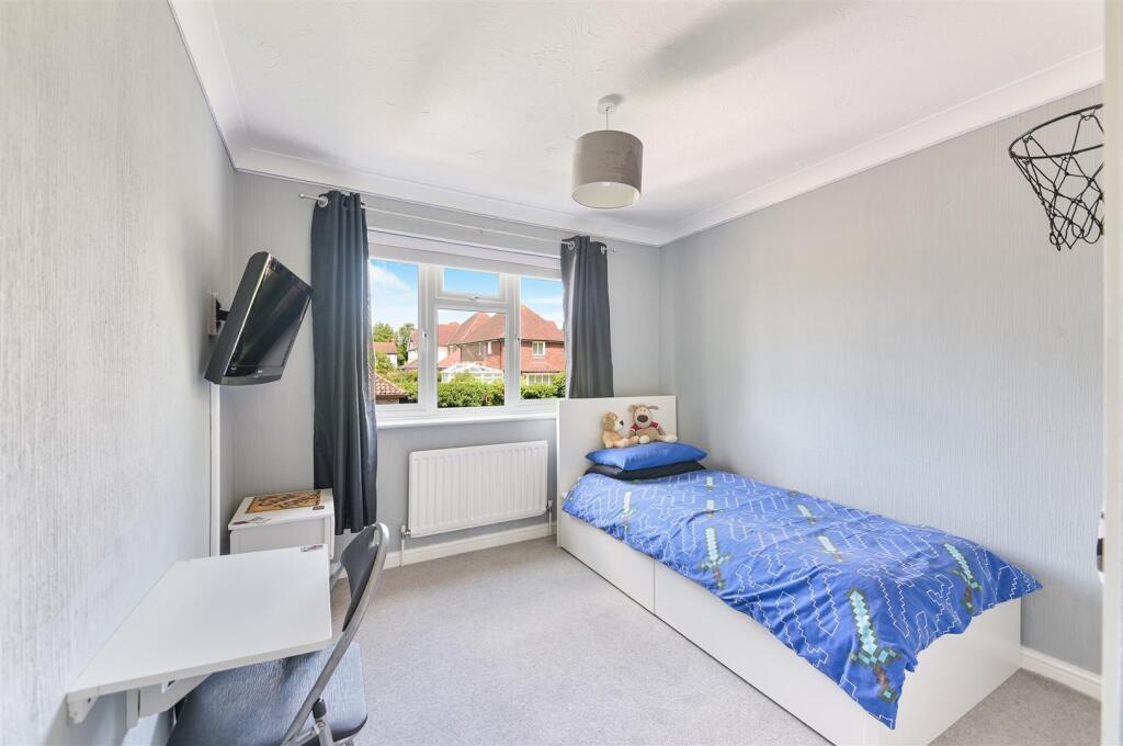 CHAUCER CLOSE,8- (5).jpg