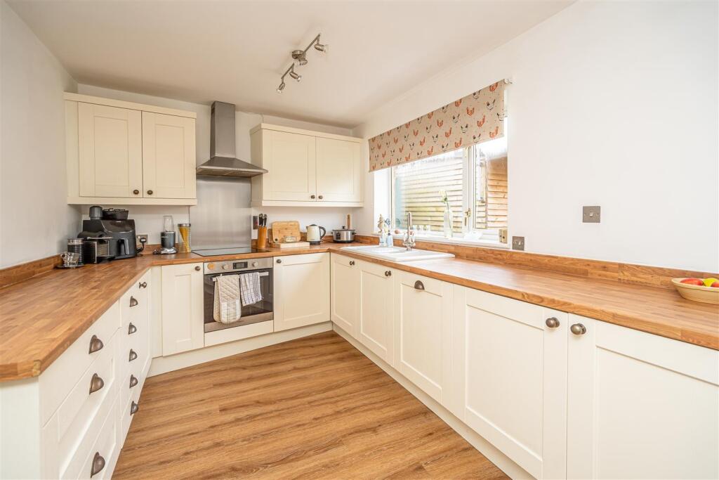 10 Grange Park (19).jpg