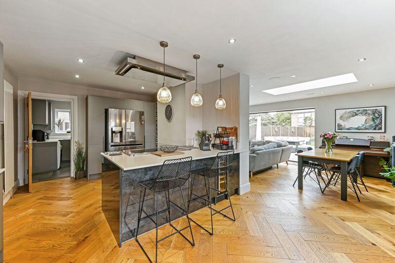 Kitchen / Living Room 