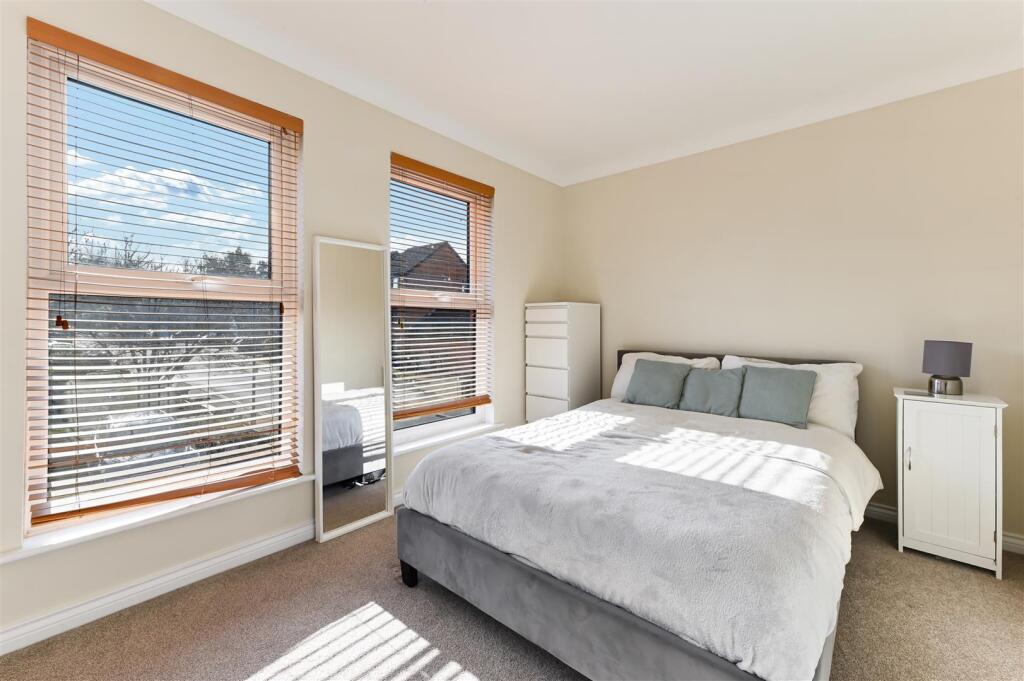 FARRIERS ROAD, 113 TPA EPSOM S- (4).jpg