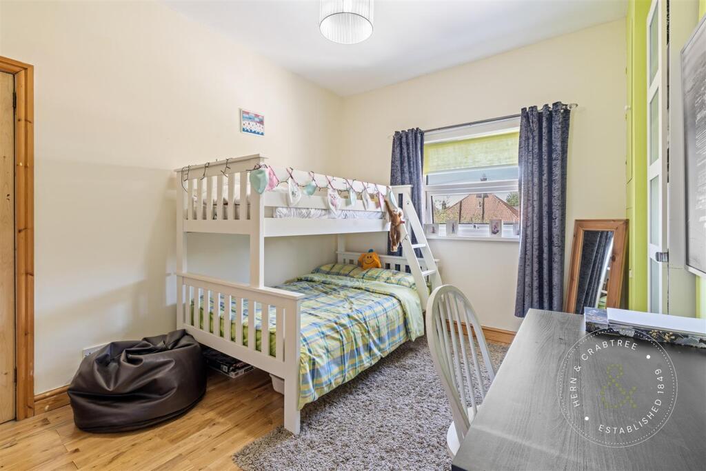 Fairwater Grove East, Hern Crabtree (30).jpg