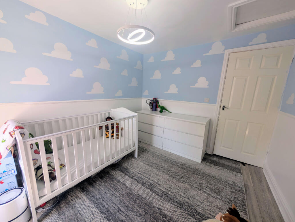 BEDROOM 2
