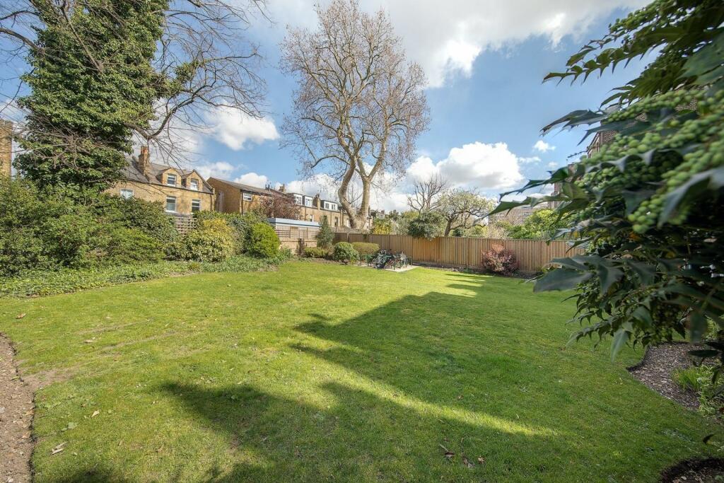 Communal Gardens.jpg
