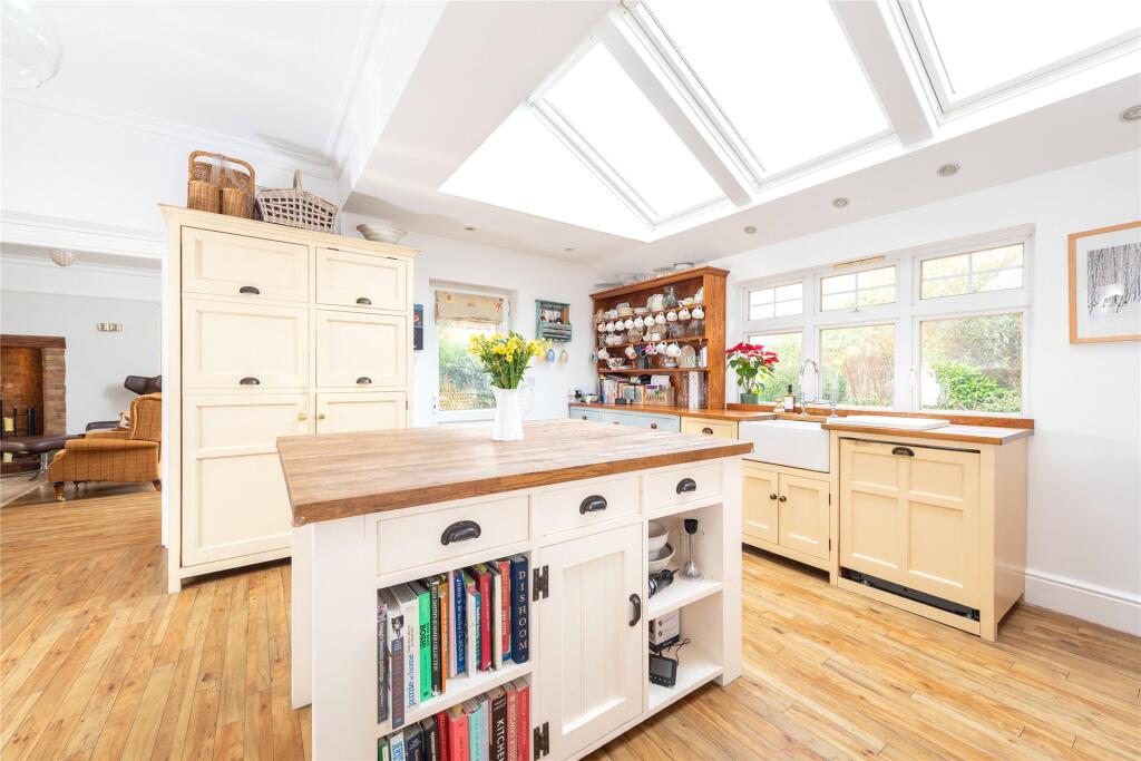 Kitchen/Breakfast