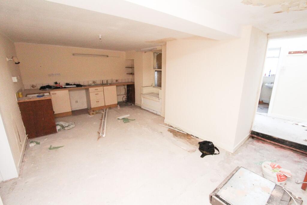 Adjoining cottage - Kitchen