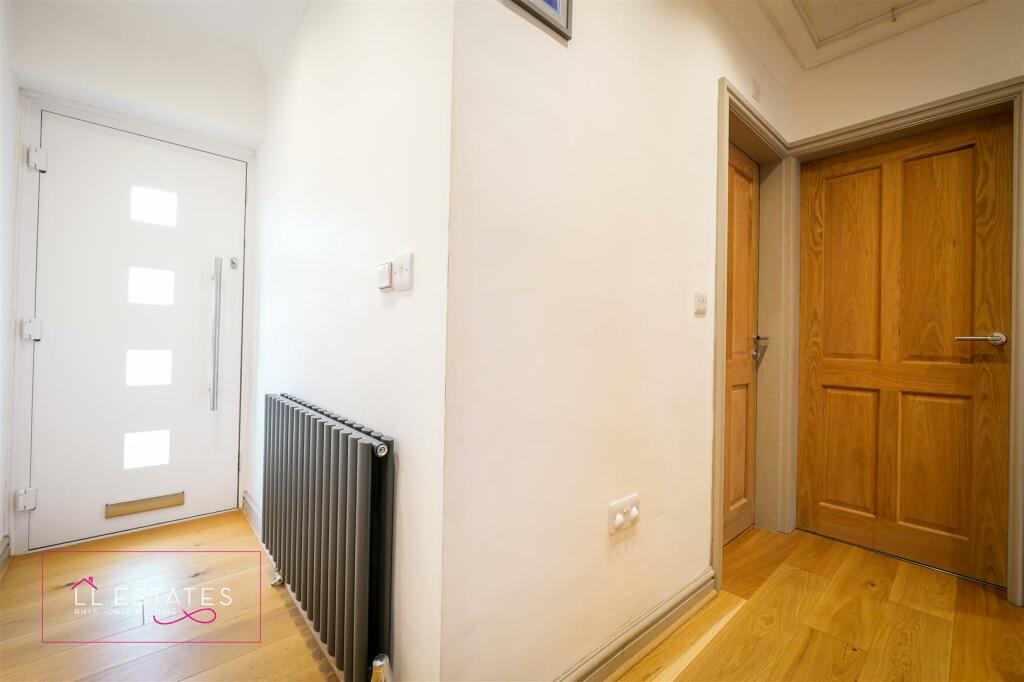 6 kerfoot ave-52.jpg