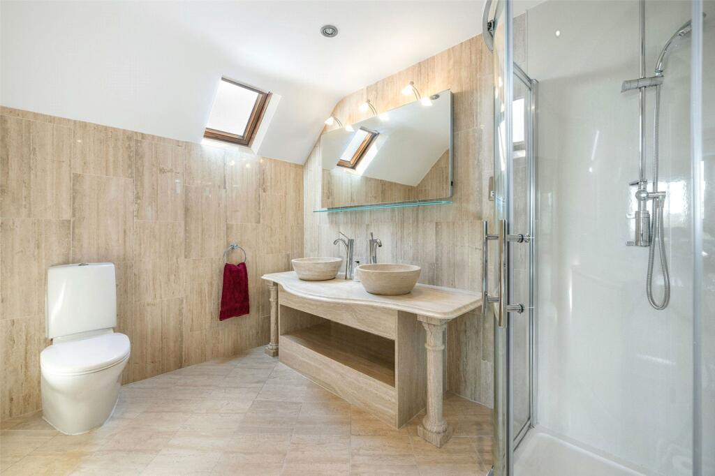 Walk-In Shower Room