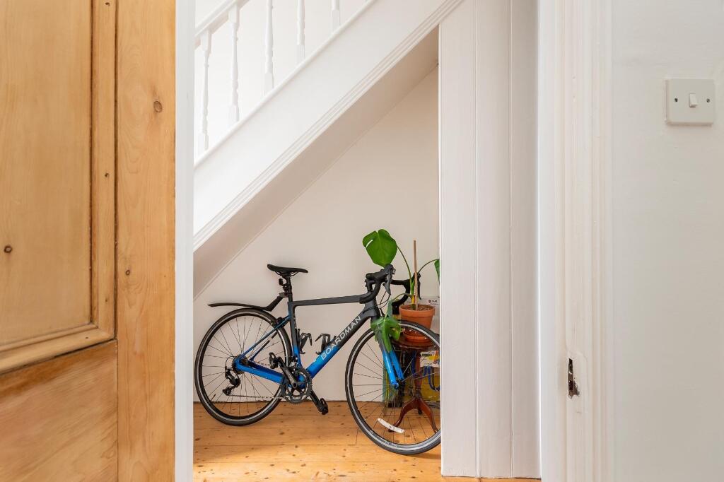 1T6RHD - Hallway A.jpg