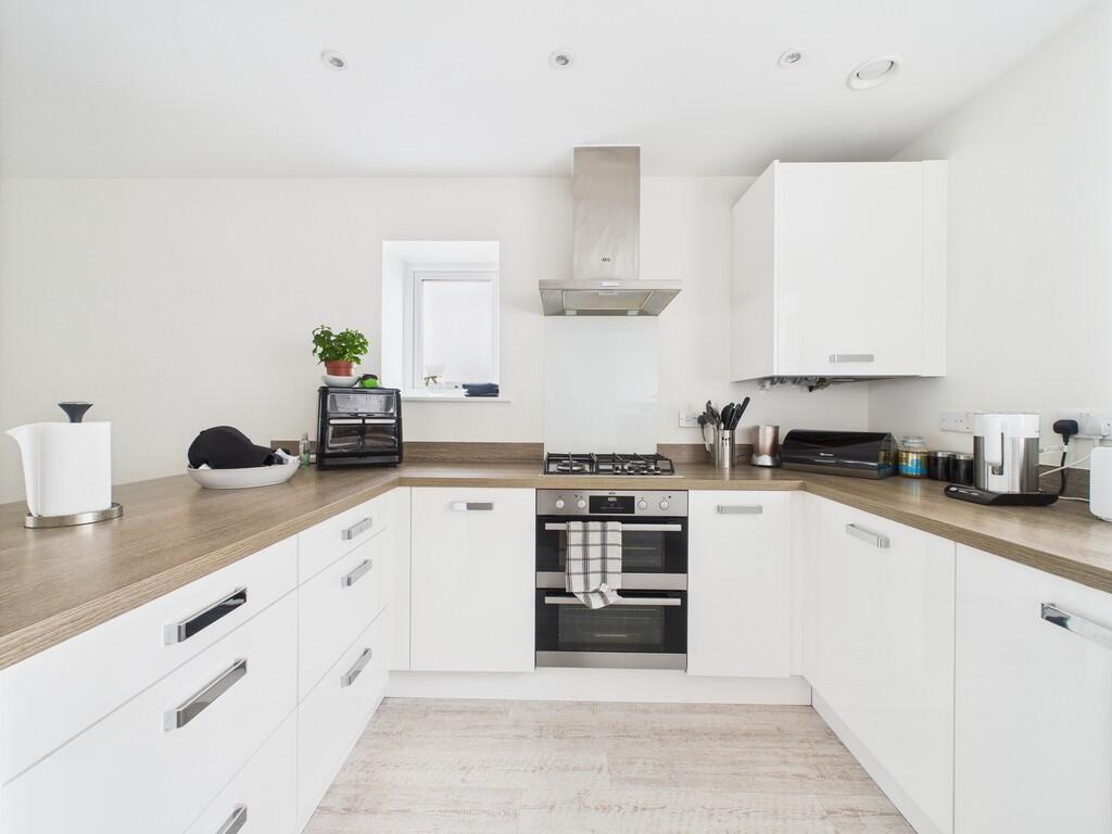 CAM02089G0-PR0509...