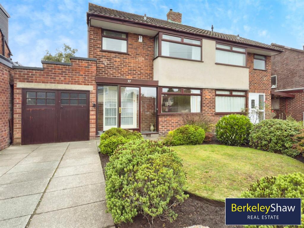 987de893--4E4A-A252-EE784E955713-16088-0000024F041