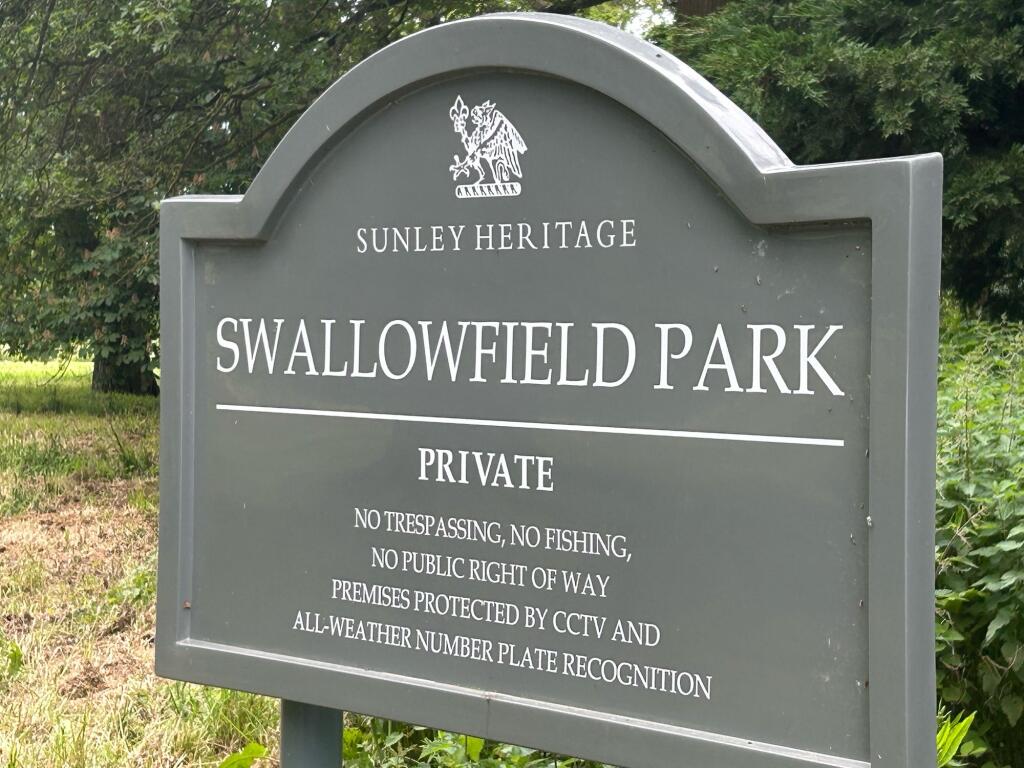 Swallowfield Park