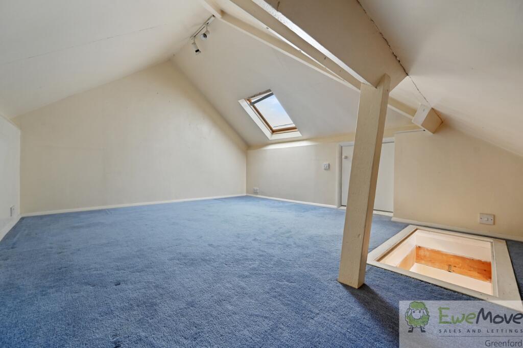 RCEWEMOVE- 435 whitton avenue- loft 3 (1)