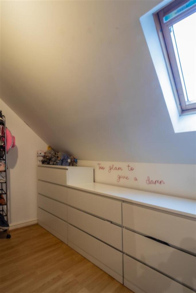 dressing room.jpg