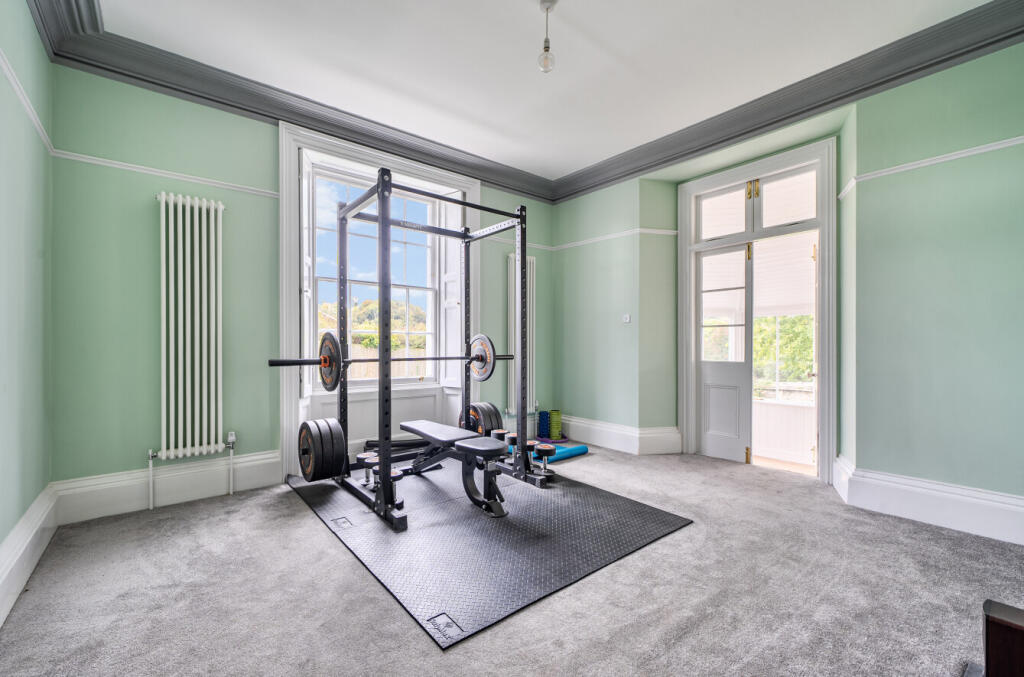 1371578-15-68f793...