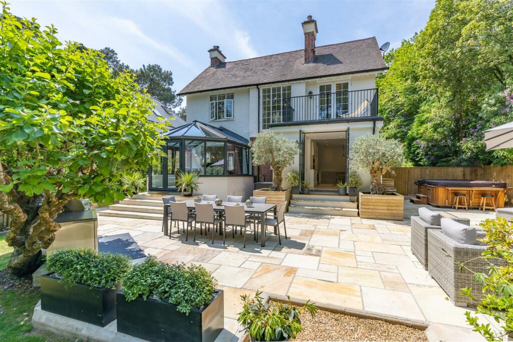 19 Canford Cliffs Road