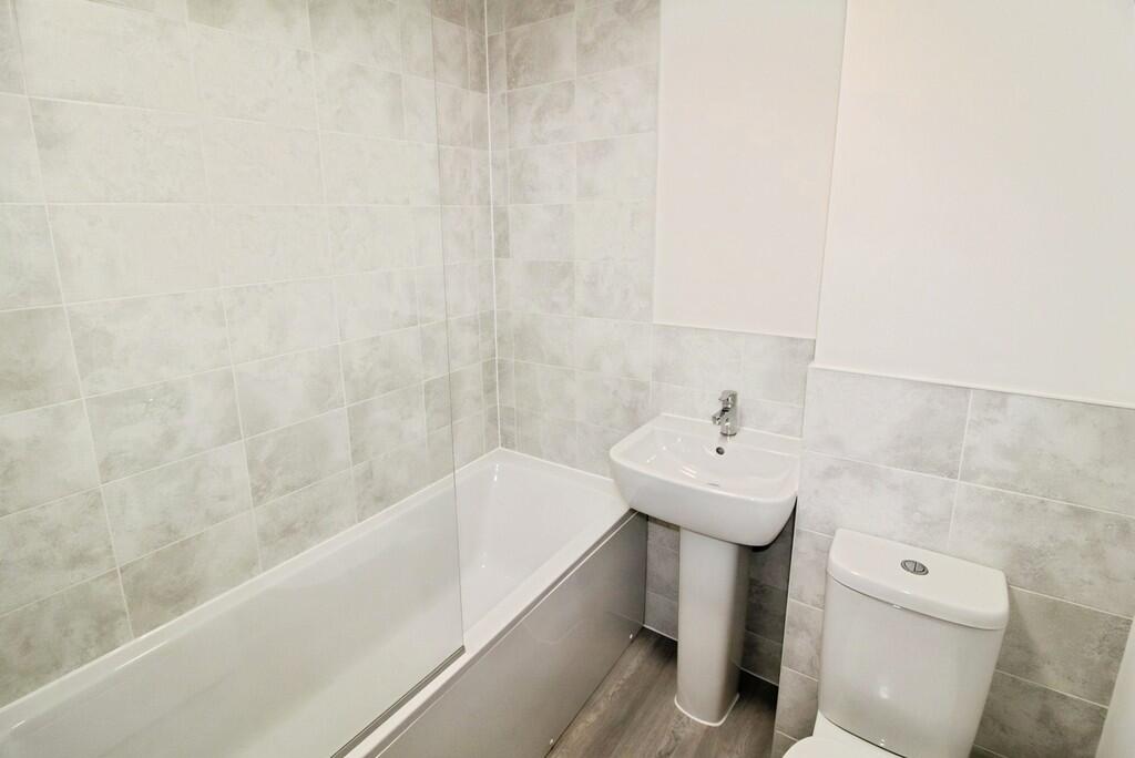 7637e325-Bathroom