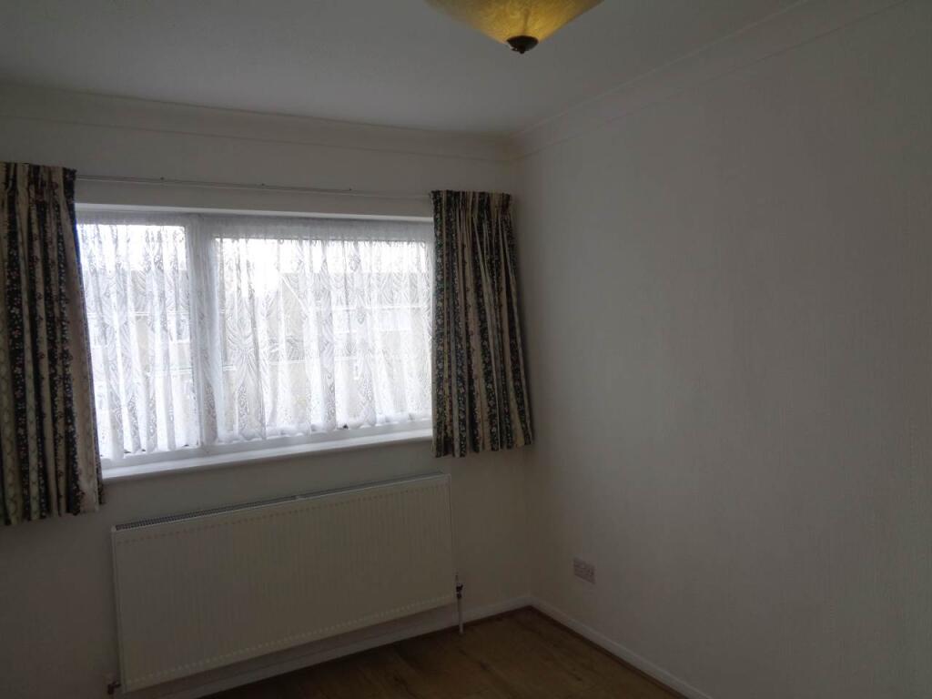 Shirley Close 33 Cor
