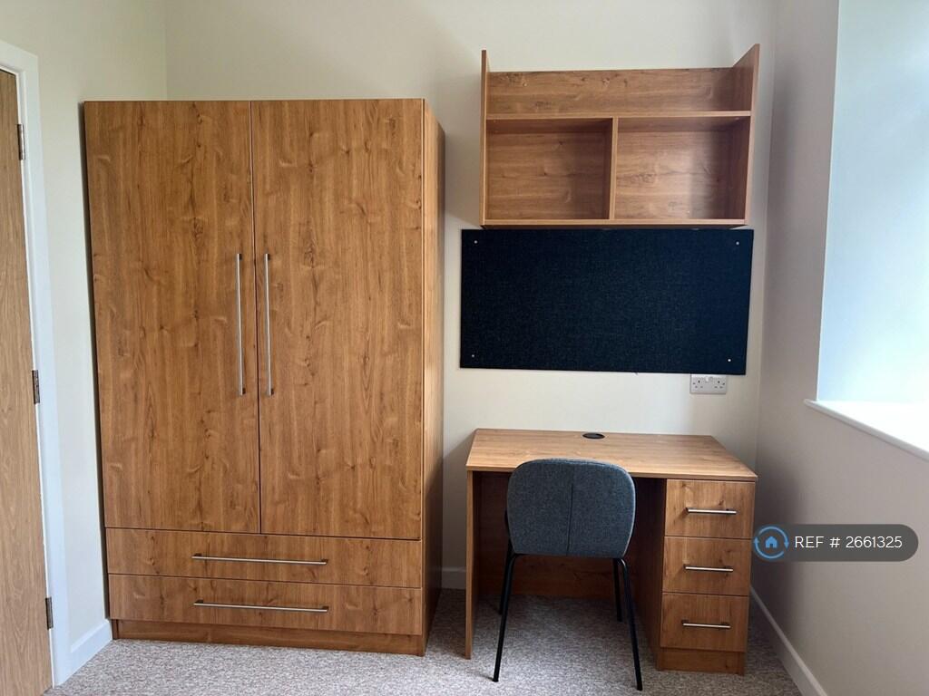 Bedroom Storage And Desk