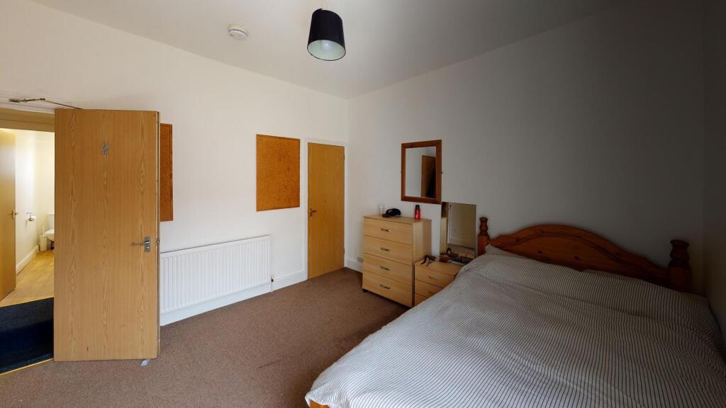 10-Rosa-Road-Bedroom(1).jpg