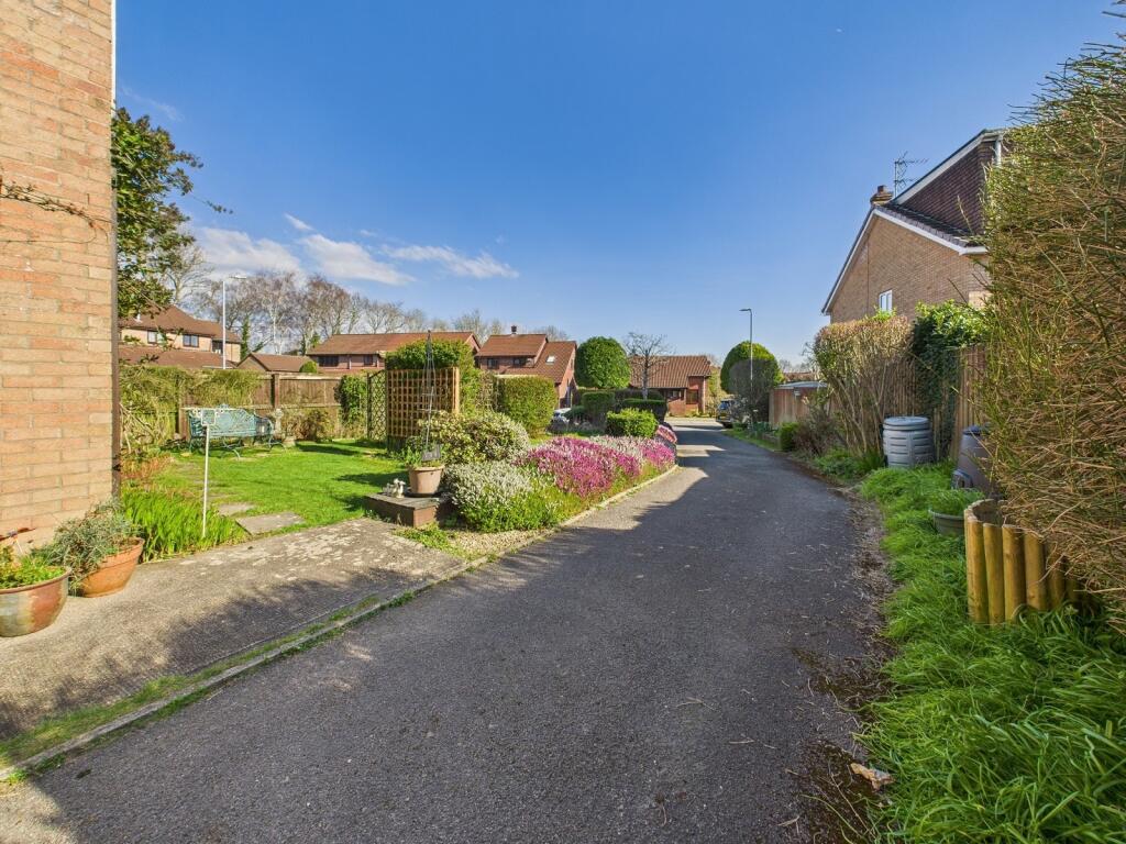Driveway &amp; Front Entrance