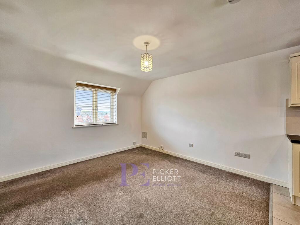 Living, kitchen dining room