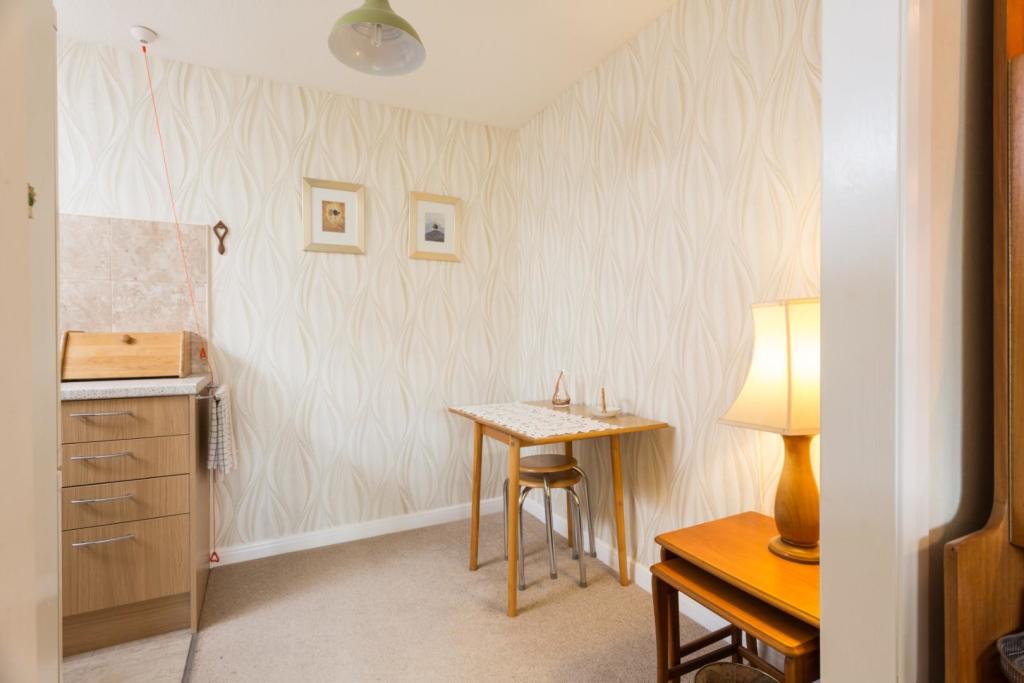 32 St Mary's Mews-05.jpg