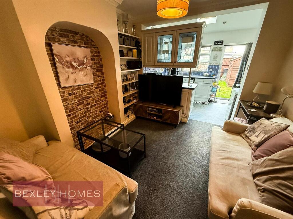 PHOTO-2025-06-15-15-32-53 3.jpg