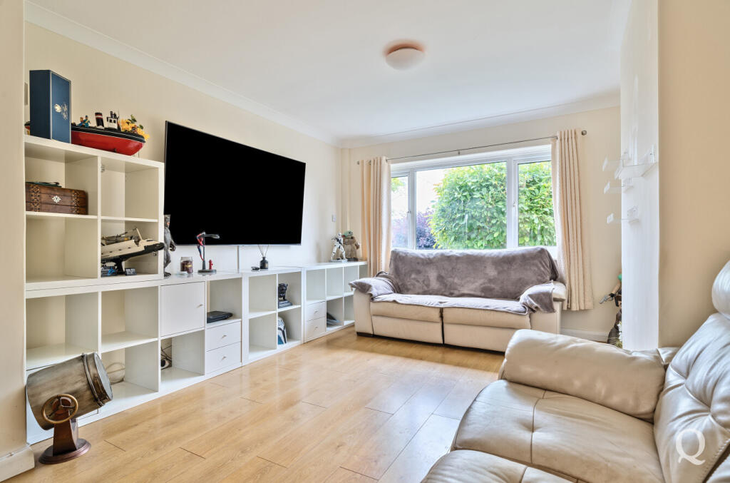 e9cd258d-4df6-490...