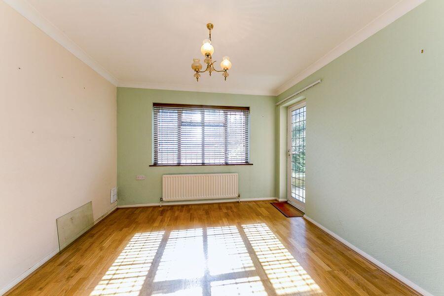 eafab0de-043b-4c8e-8