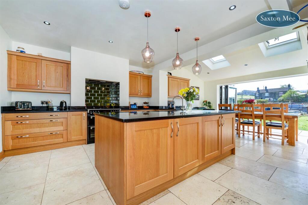 kitchen_7215_6_7b.jpg