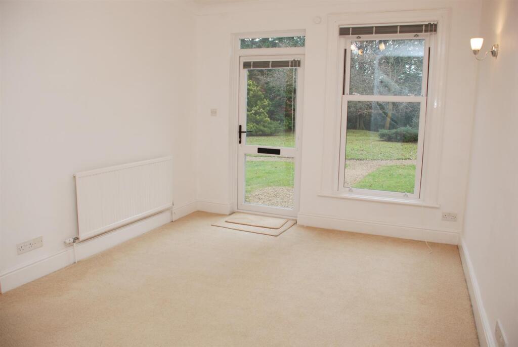 Reception Room.jpg
