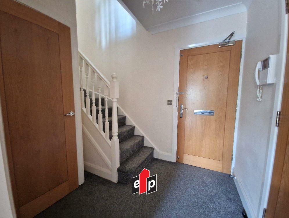 Mandara Point, Drapers Field - Hallway