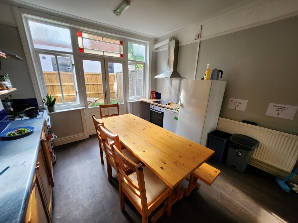 Kitchen 2