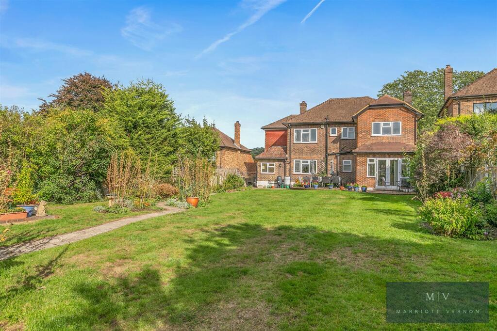 Manor Gardens 4 MV-22.jpg