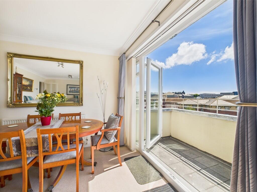 CAM02089G0-PR0475...