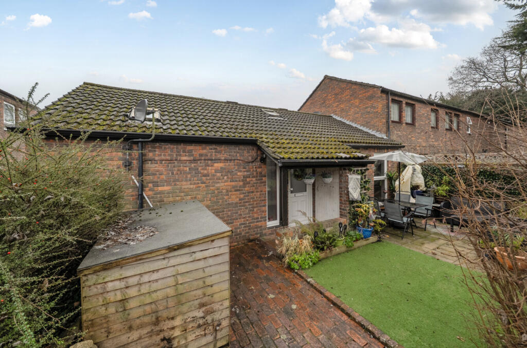 1394668-15-695f88...